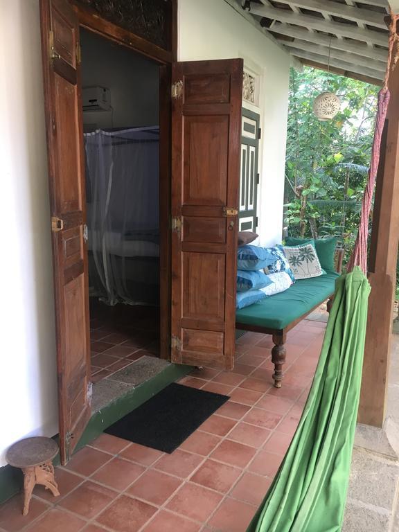 Templeberg Bed & Breakfast Walahanduwa Exterior photo