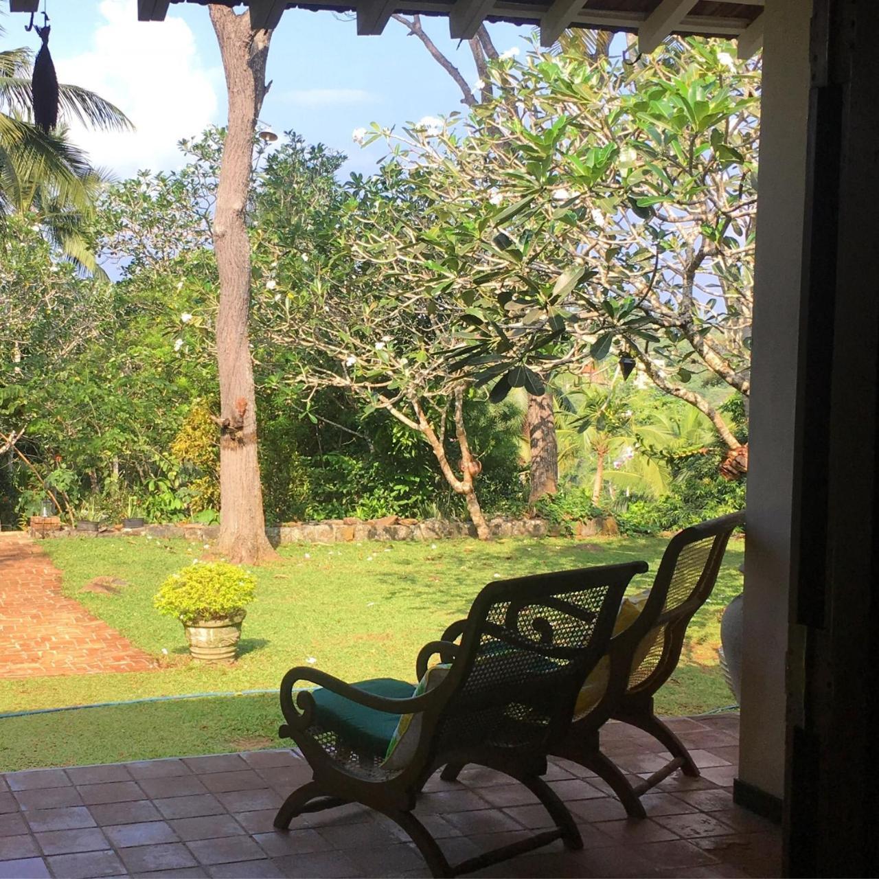 Templeberg Bed & Breakfast Walahanduwa Exterior photo